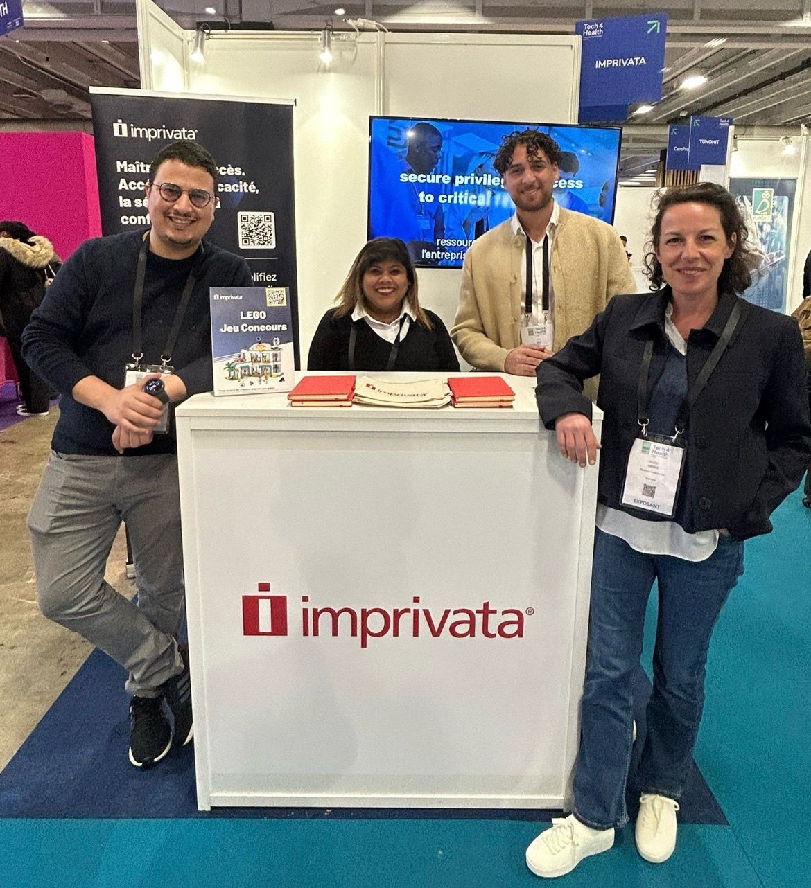 Photo of team at Tech4heatlh event