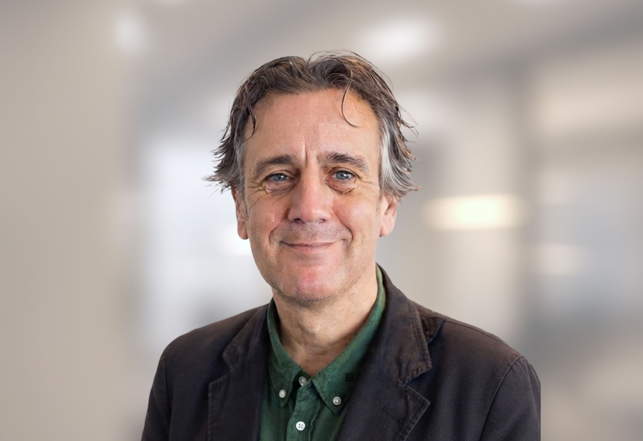 Headshot of author Andy Kinnear